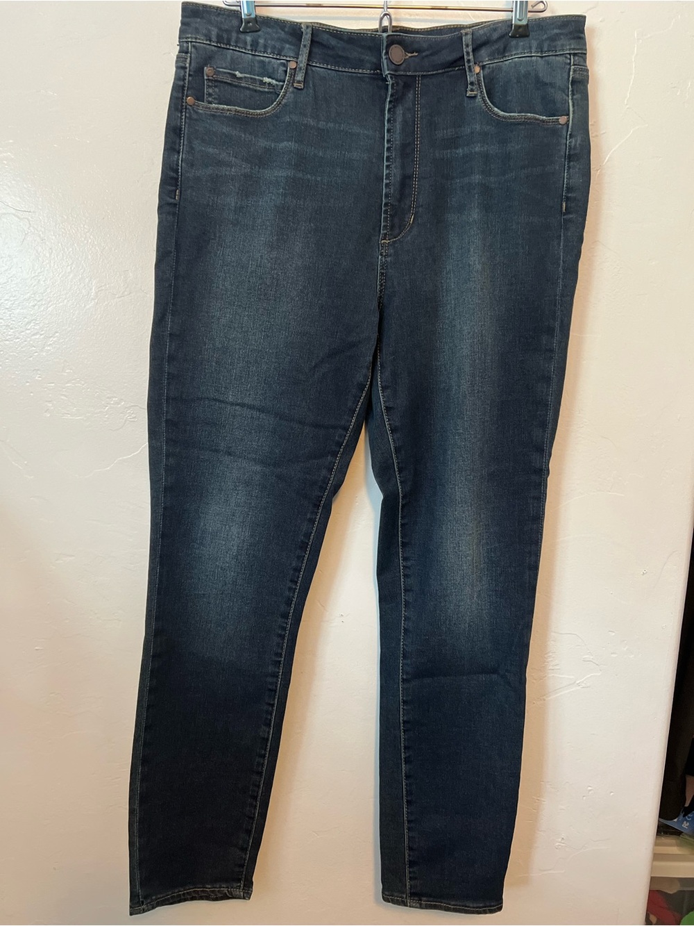 Articles Of Society Dark Wash Skinny Jeans Size 31 Women’s